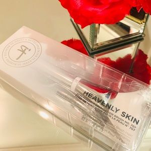 New iT cosmetics Foundation Brush